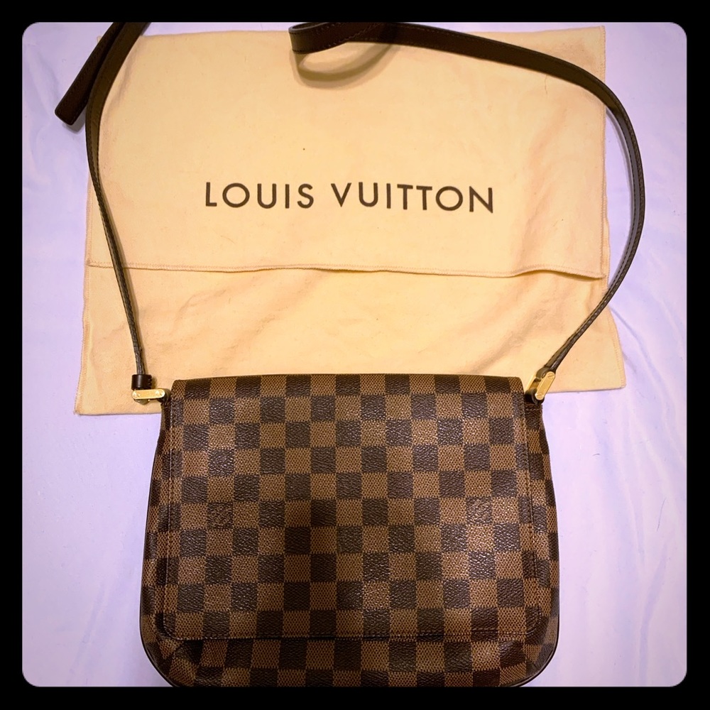 💥SOLD💥Louis Vuitton shoulder Damien bag